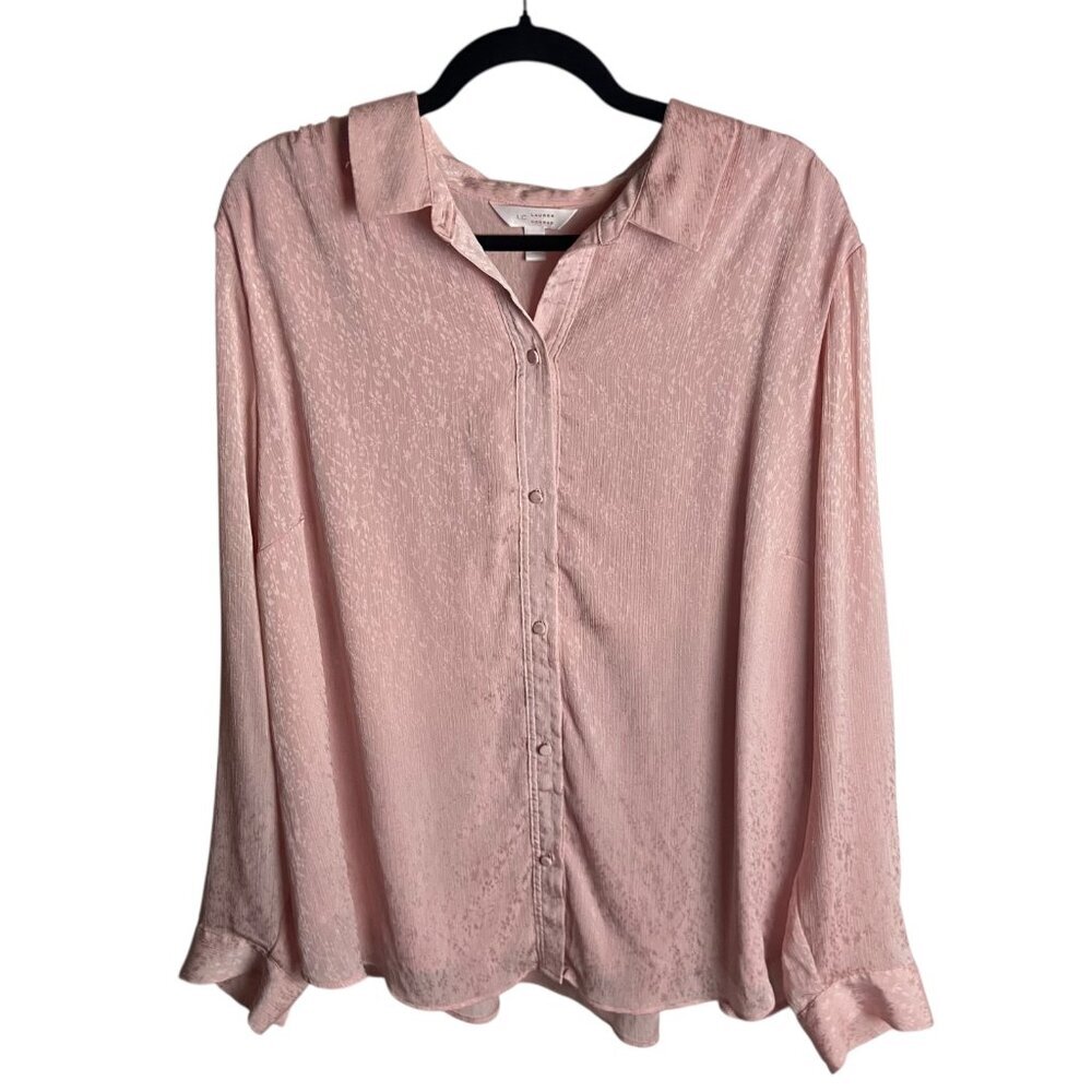LC Lauren Conrad Plus Size 2x Button Front Shirt Light Pink Embossed Floral Work - Picture 2 of 7